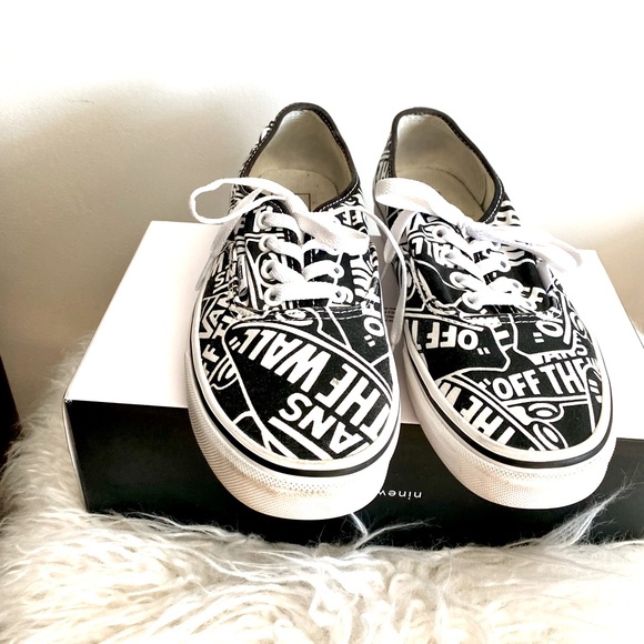 Vans Off The Wall Sneakers, Black White Words Script, Size 7.5 Women’s - Picture 5 of 8